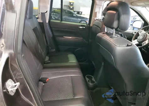 2016 Jeep Compass Latitude z USA, uszkodzony, nr VIN 1C4NJDEB2GD756260